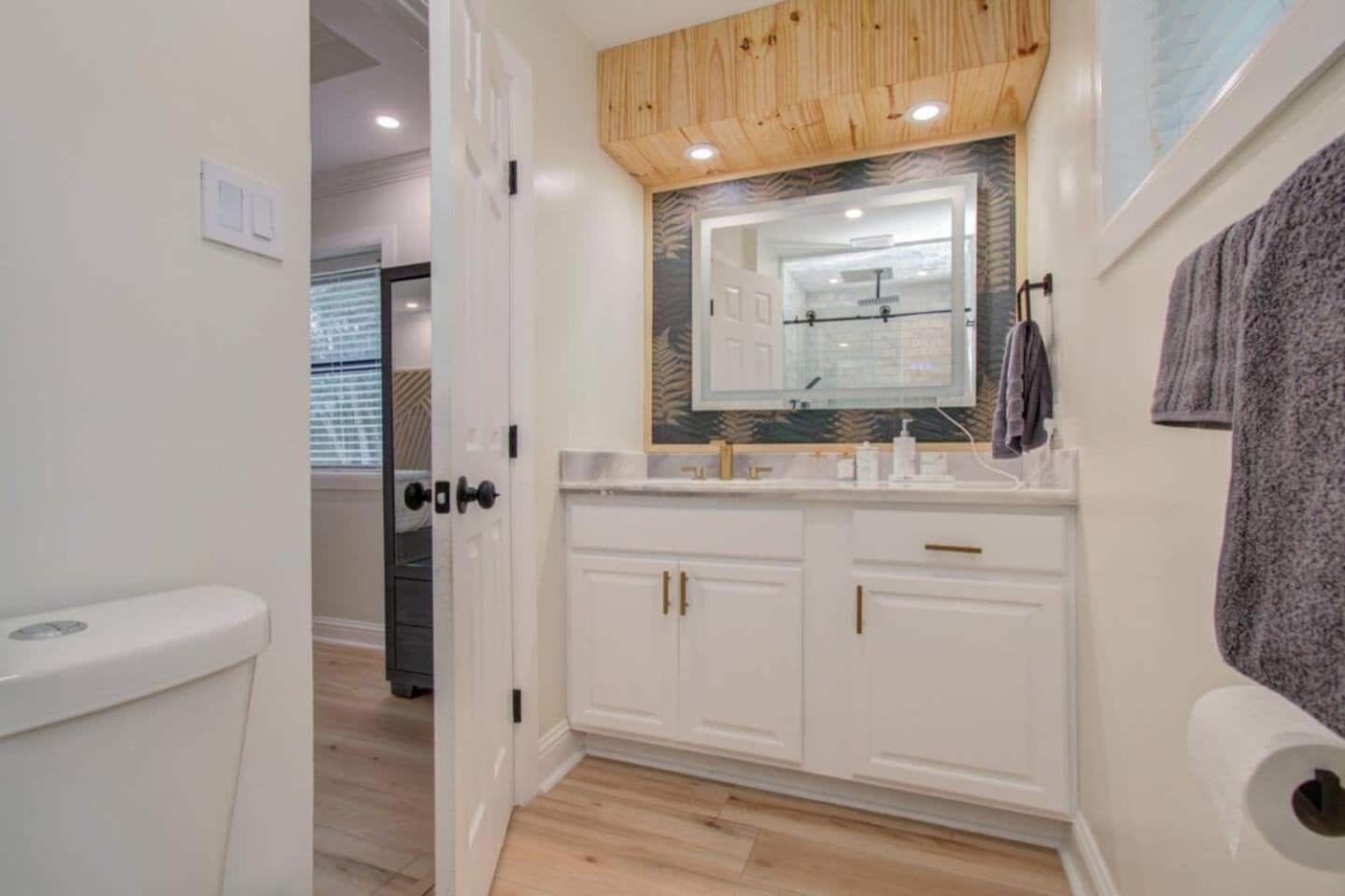 Western Oaks Retreat Holiday home *