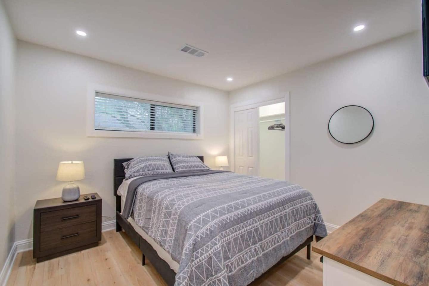 Western Oaks Retreat Holiday home Houston